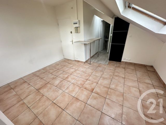 Afficher la photo en grand Appartement Studio à louer - 1 pièce - 19.0 m2 - VIRY CHATILLON - 91 - ILE-DE-FRANCE - Century 21 Immo Danton