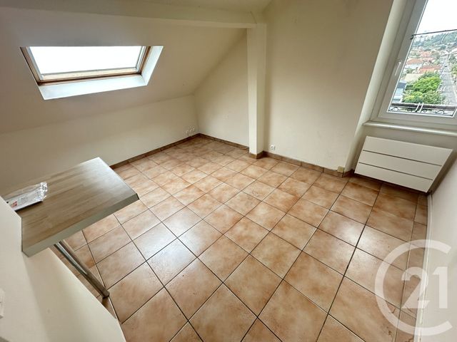 Afficher la photo en grand Appartement Studio à louer - 1 pièce - 19.0 m2 - VIRY CHATILLON - 91 - ILE-DE-FRANCE - Century 21 Immo Danton