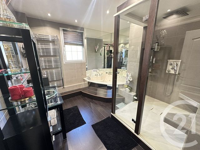 maison à vendre - 8 pièces - 208.0 m2 - VIRY CHATILLON - 91 - ILE-DE-FRANCE - Century 21 Immo Danton