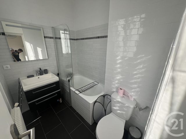 Appartement Duplex à louer - 2 pièces - 24.0 m2 - JUVISY SUR ORGE - 91 - ILE-DE-FRANCE - Century 21 Immo Danton