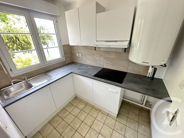 Appartement F1 à louer - 1 pièce - 27.84 m2 - ST PIERRE DU PERRAY - 91 - ILE-DE-FRANCE - Century 21 Immo Danton