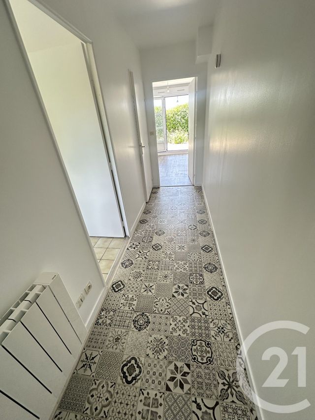 Appartement F1 à louer - 1 pièce - 27.84 m2 - ST PIERRE DU PERRAY - 91 - ILE-DE-FRANCE - Century 21 Immo Danton