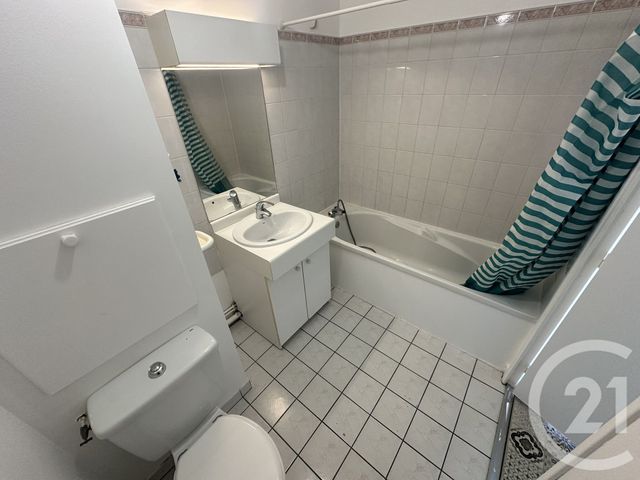 Appartement F1 à louer - 1 pièce - 27.84 m2 - ST PIERRE DU PERRAY - 91 - ILE-DE-FRANCE - Century 21 Immo Danton