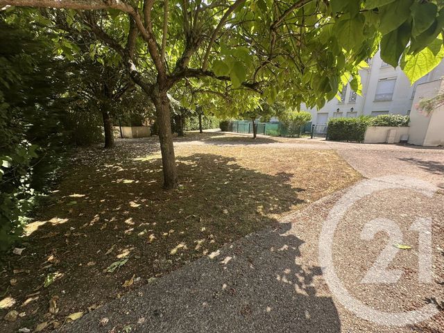 Appartement F1 à louer - 1 pièce - 27.84 m2 - ST PIERRE DU PERRAY - 91 - ILE-DE-FRANCE - Century 21 Immo Danton