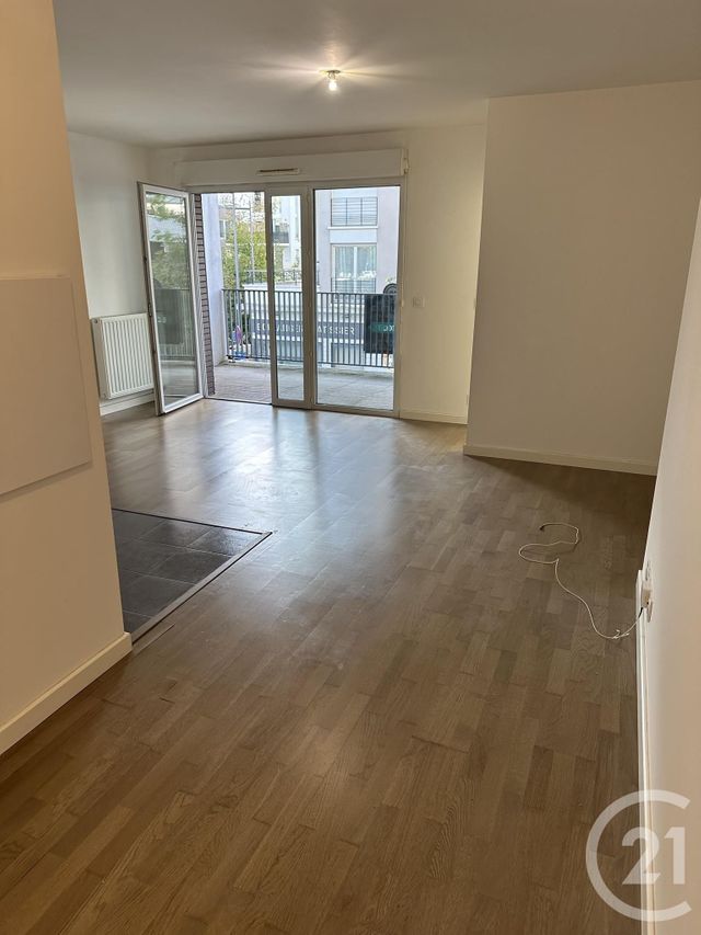 Appartement F2 à louer - 2 pièces - 42.9 m2 - JUVISY SUR ORGE - 91 - ILE-DE-FRANCE - Century 21 Immo Danton