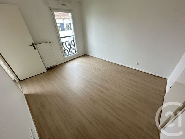 Appartement F2 à louer - 2 pièces - 39.25 m2 - ST FARGEAU PONTHIERRY - 77 - ILE-DE-FRANCE - Century 21 Immo Danton