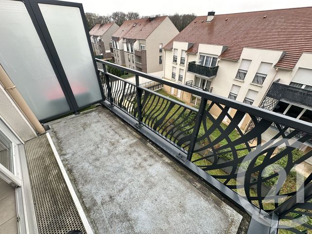 Appartement F2 à louer - 2 pièces - 39.25 m2 - ST FARGEAU PONTHIERRY - 77 - ILE-DE-FRANCE - Century 21 Immo Danton