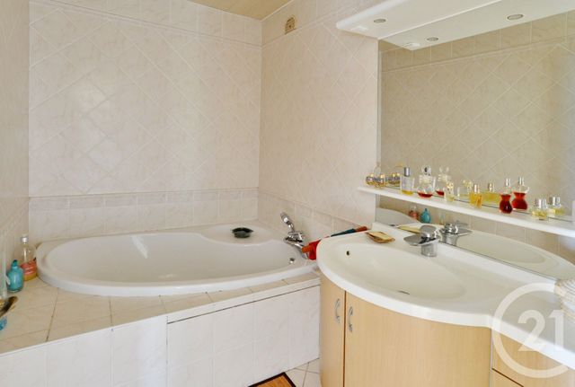 Appartement Duplex à vendre - 6 pièces - 144.85 m2 - DRAVEIL - 91 - ILE-DE-FRANCE - Century 21 Immo Danton