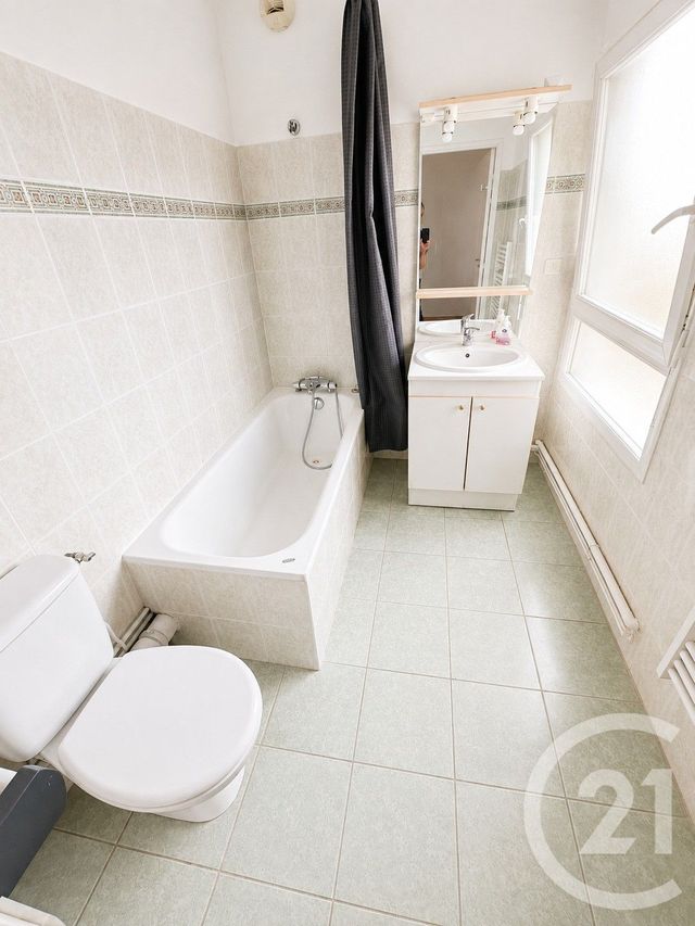 Appartement F1 à louer - 2 pièces - 41.3 m2 - JUVISY SUR ORGE - 91 - ILE-DE-FRANCE - Century 21 Immo Danton