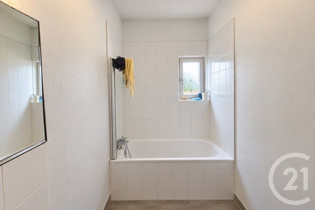 Appartement F2 à vendre - 2 pièces - 47.07 m2 - JUVISY SUR ORGE - 91 - ILE-DE-FRANCE - Century 21 Immo Danton